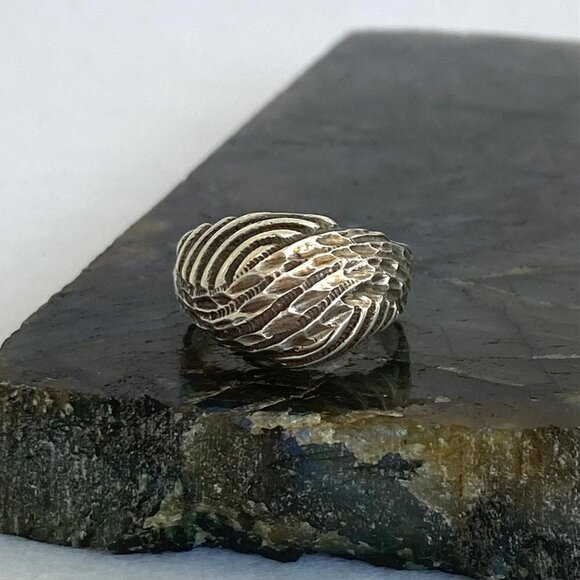 VTG Sterling Silver 925 Swirled Diamond Cut Etched Dome Band Ring Size 5.5 - Picture 16 of 16